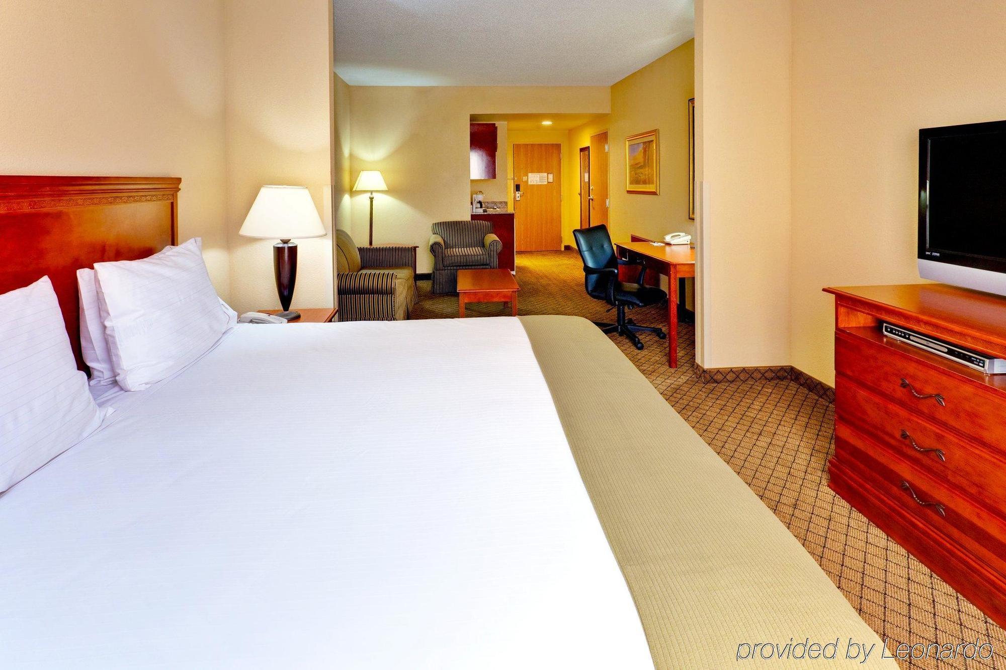 Holiday Inn Express & Suites Greenwood Camera foto